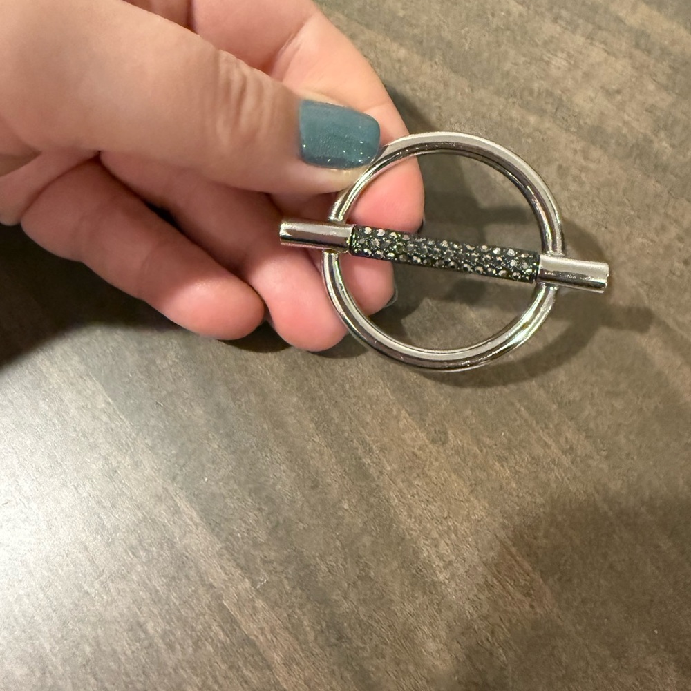White House Black Market pin